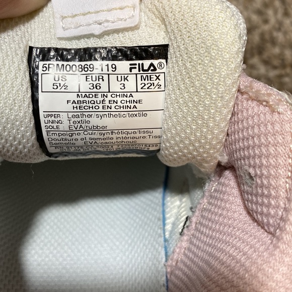 Fila Ray Tracer women 5.5 excellent condition white/pink/black worn once - Picture 9 of 9